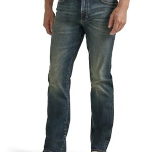 Men's Extreme Motion Regular Straight Jean