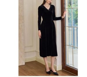 Women's V-Neck Business Dress - Mulberry Silk Comfort Office Shift