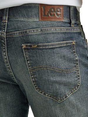 Men's Extreme Motion Regular Straight Jean