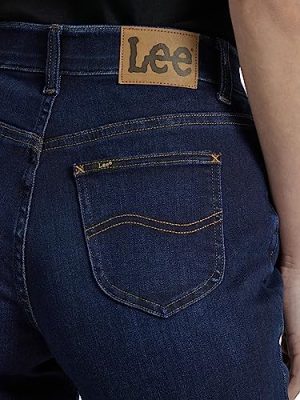 Women's Ultra Lux Comfort with Flex Motion Bootcut Jean